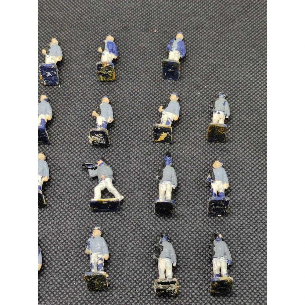 (29) *Chipped Paint* Civil War Miniatures 1/72 Scale